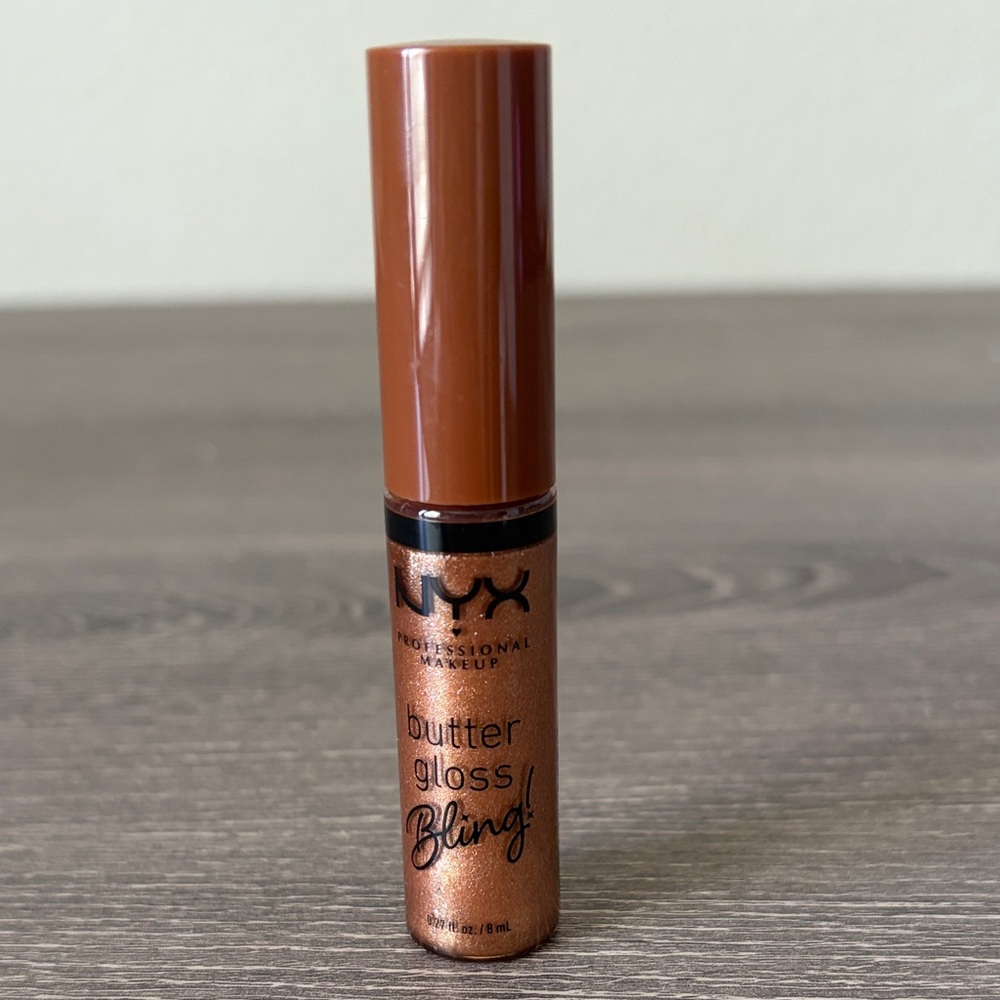 ❤️$5 NWT NYX Butter Gloss Bling - Pay me in Gold